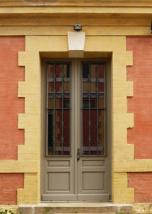 Porte d'entrée monumentale